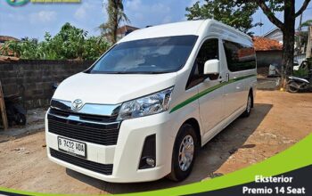 sewa hiace premio jakarta